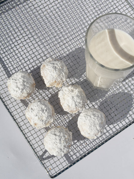 Mexican Wedding Cookies (Polvorones)